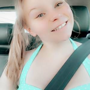 Meet your Posher, Alicia